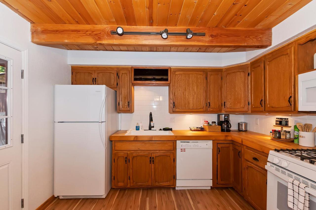 Summit Happy Cabin With Hot Tub! High Speed Ev Hookup, Close To Slopes Big Bear Lake Buitenkant foto